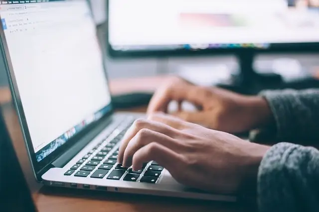 ¿por qué es mejor utilizar plataformas de código abierto, como magento open source sobre plataformas saas?