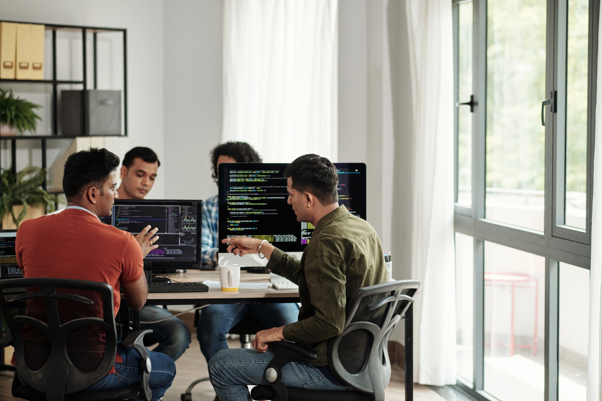 Cómo implementar devops en ecommerce para reducir el tiempo de comercialización