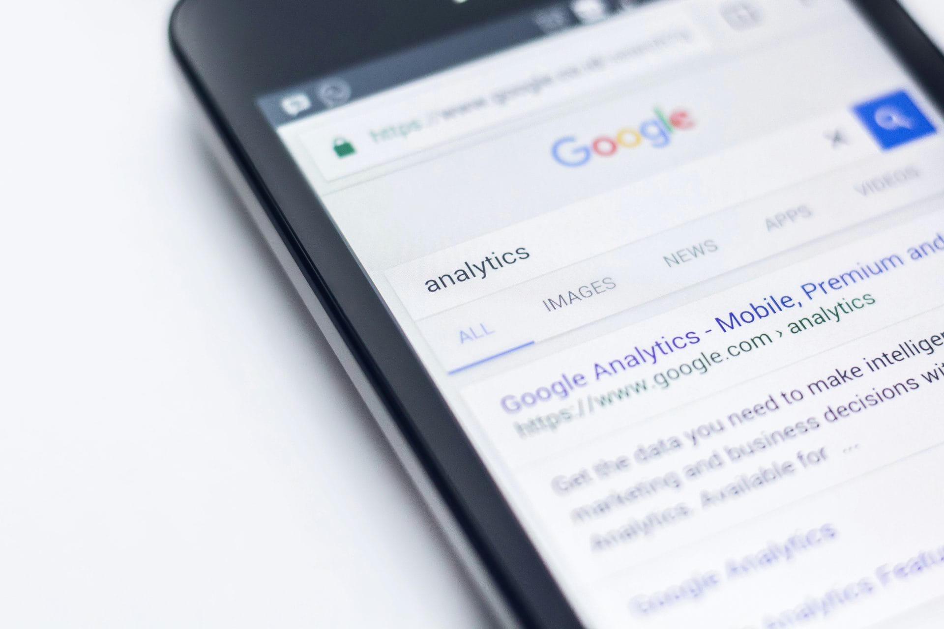 Growth hacking para startups: estrategias de bajo costo