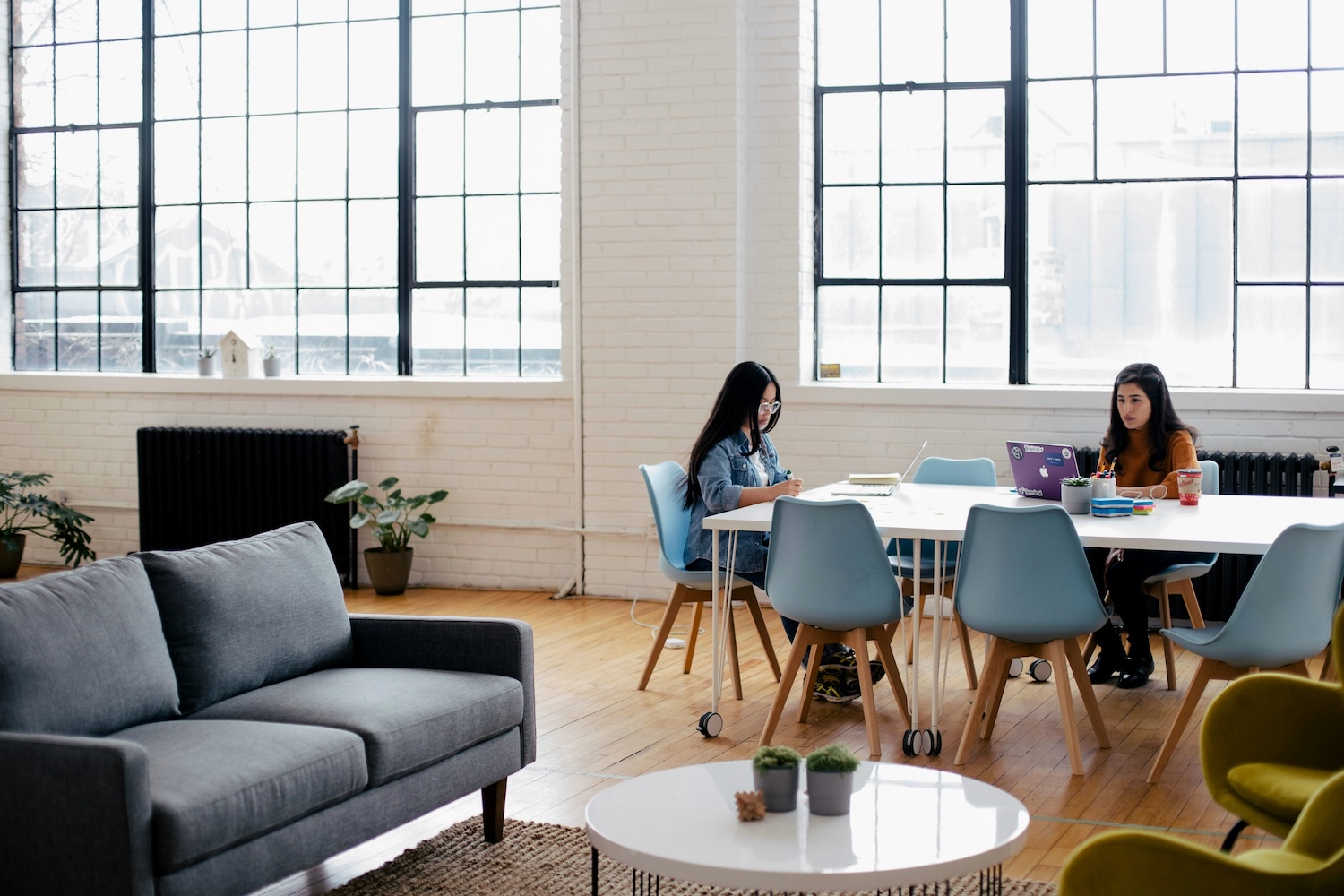 Hubspot vs salesforce: ¿cuál es mejor para tu equipo de ventas?